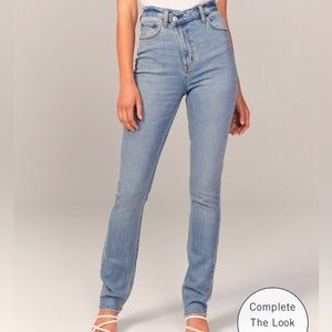 Ultra High Rise 90s Slim Straight Jean